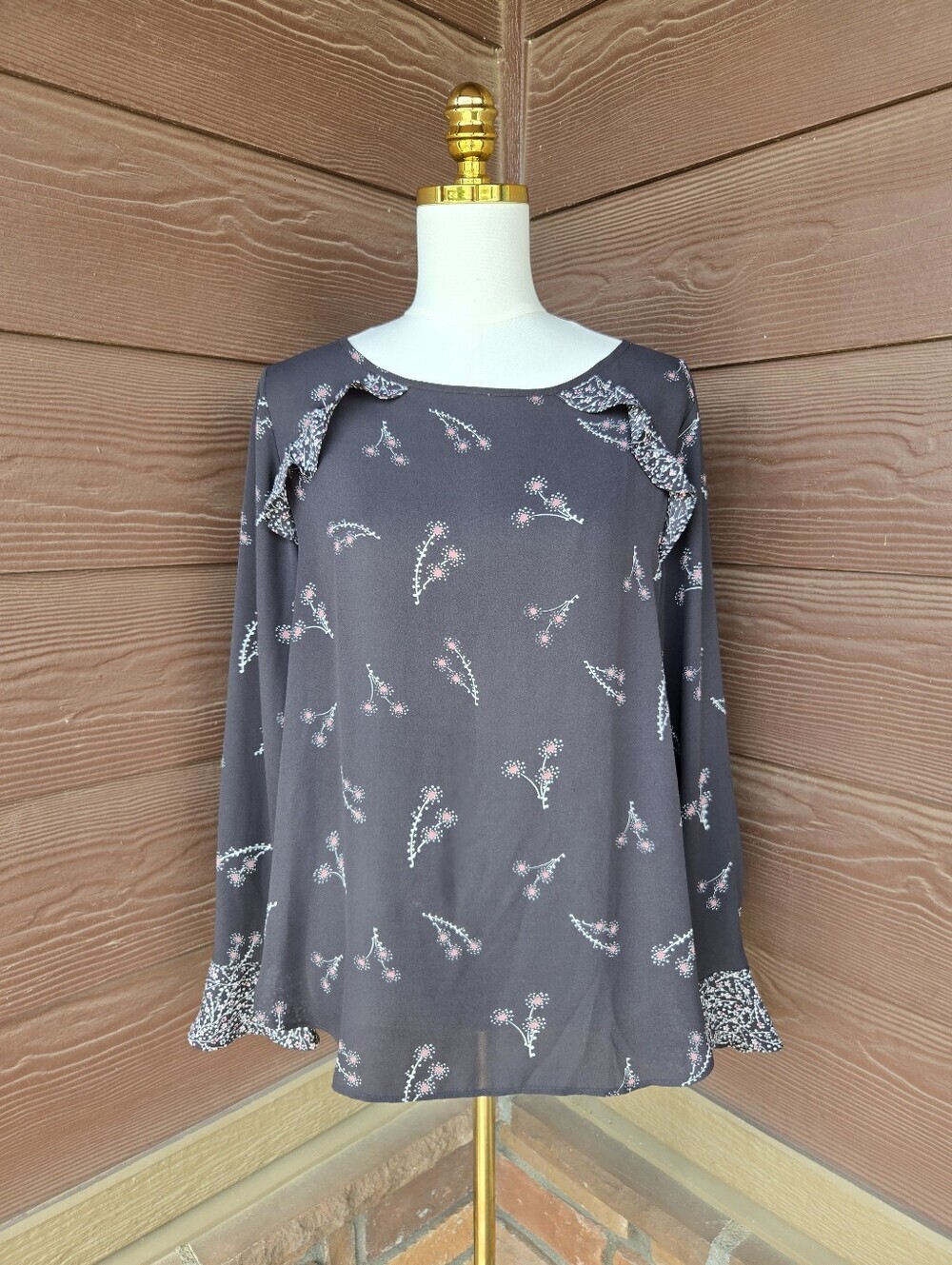 LOFT Outlet Floral Ruffle Long Sleeve Blouse Charcoal Gray Pink Size Medium